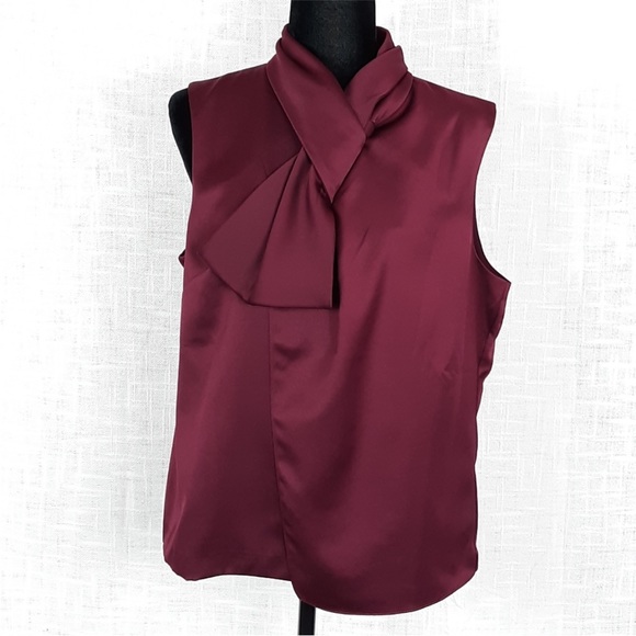 Tahari Beautiful Burgundy Satin Sleeveless Blouse 👚 with Attached Scarf - Picture 2 of 8